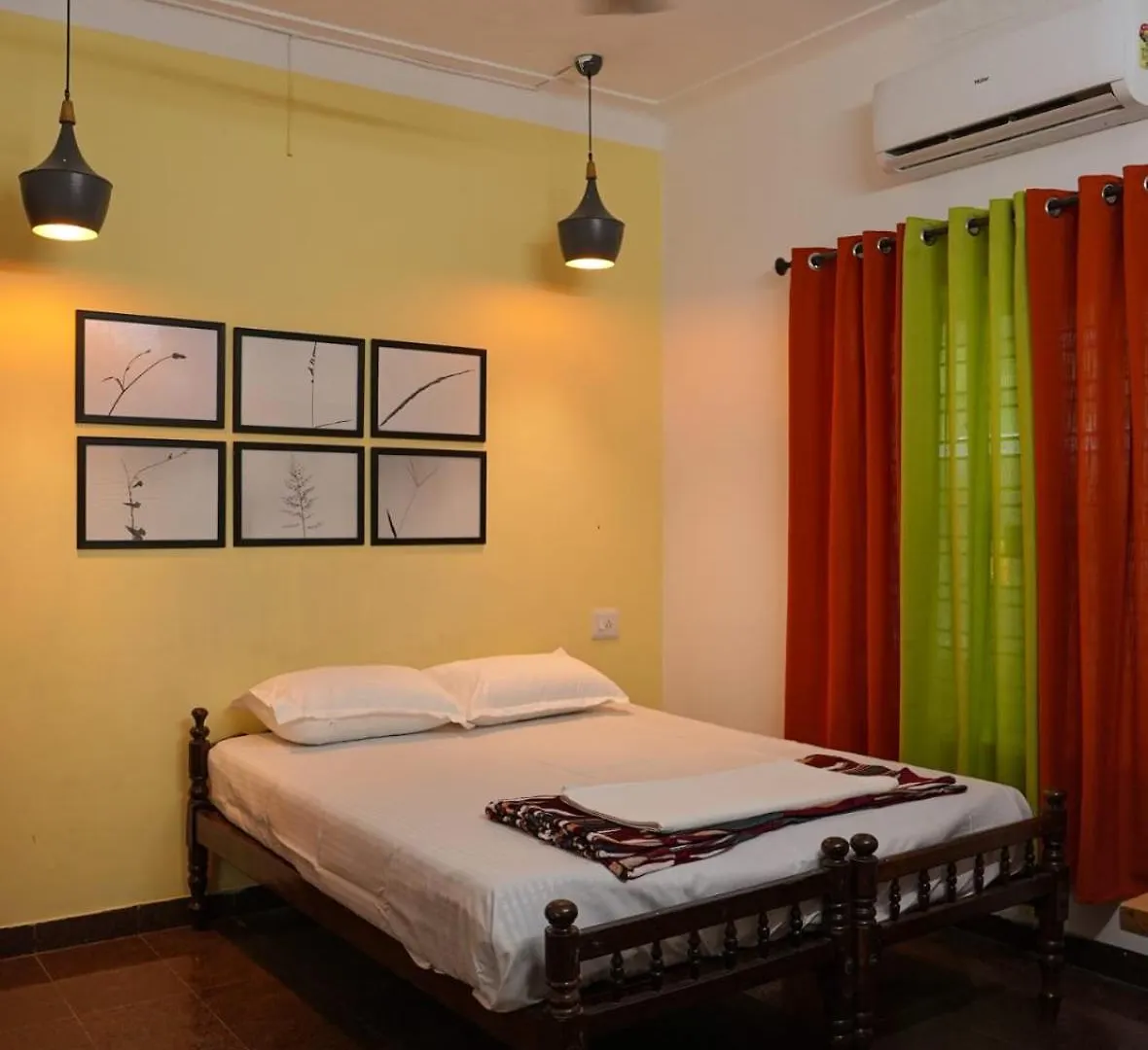 Homestay Jtr Residency Apartment Kochi